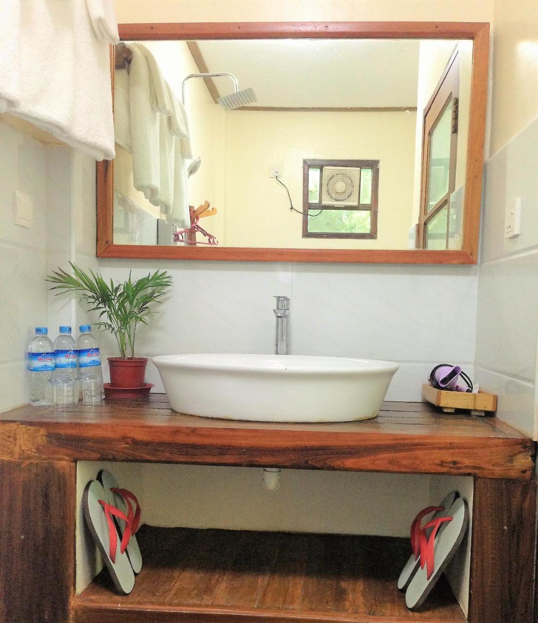 Gyeiktaw Kyaw Myanmar Hotel מראה חיצוני תמונה